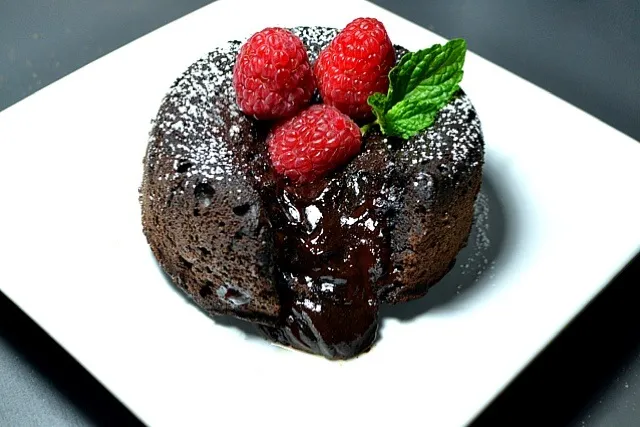 chocolate lava cake|Vince's Kitchenさん