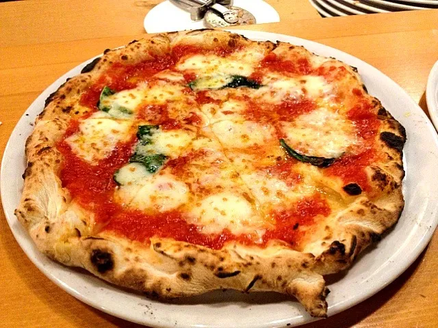 Pizza Margherita|Sergey Grisさん