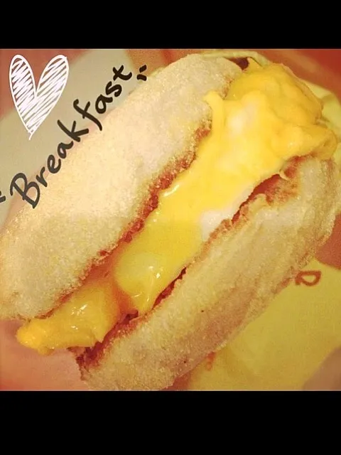 -Egg and cheese sandwich|juju takahashiさん