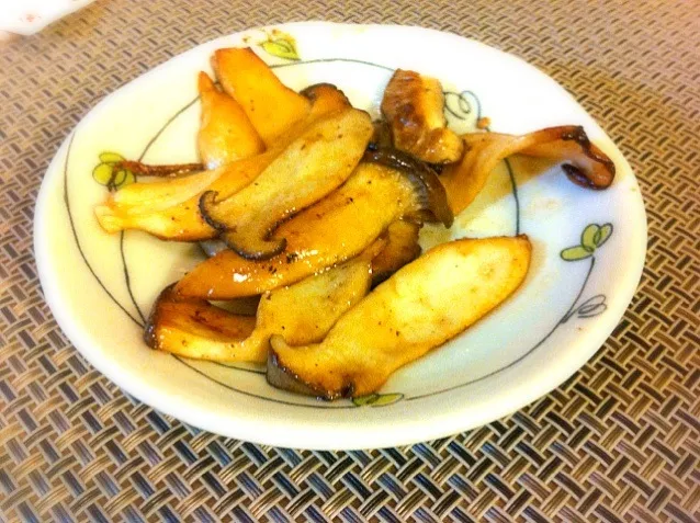 eringi with butter and soy sause|nataliyaさん