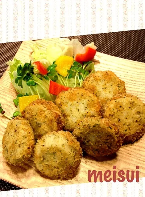 レンコンの鶏挽肉挟み揚げ🎶|メイスイさん