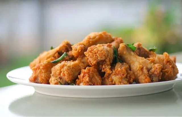 Deep Fried Chicken With Salt|Jariya Pripemukさん