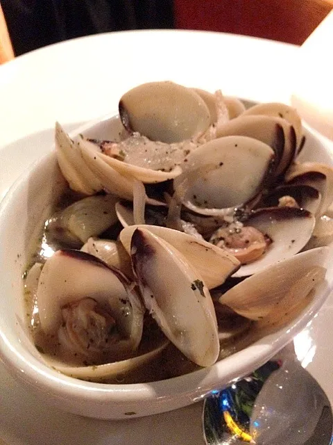 Almejas de vino blanco (clams in white wine)|prissyさん