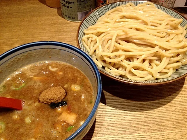 辛つけ麺 中盛り|ひろろーんさん