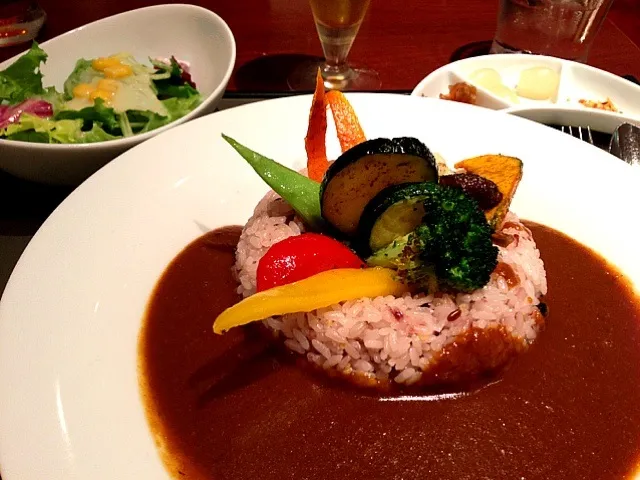 1ヶ月振りの羽田空港の大好きな野菜カレー|Yoko Abeさん