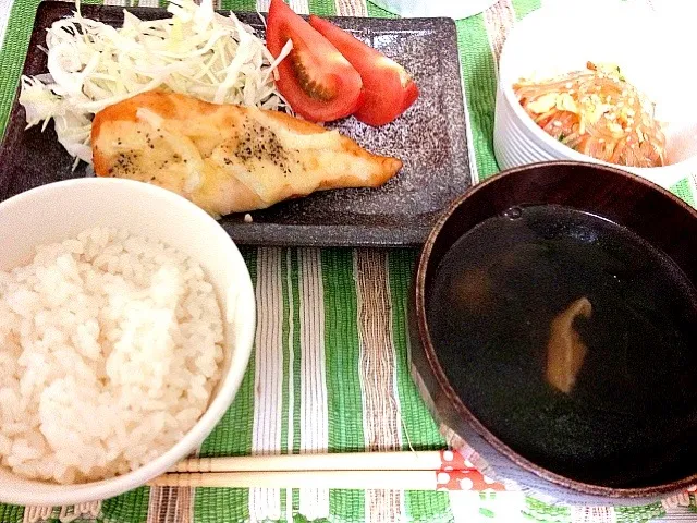 ささみの味噌チーズ焼き、春雨サラダ、わかめスープ|とーもさん