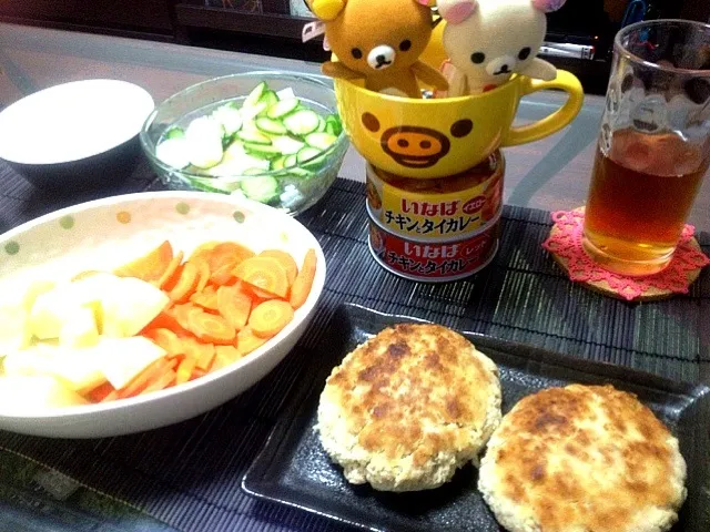 おからバーグ、温野菜、大根サラダ、チキンとタイカレー|ちょこ。さん