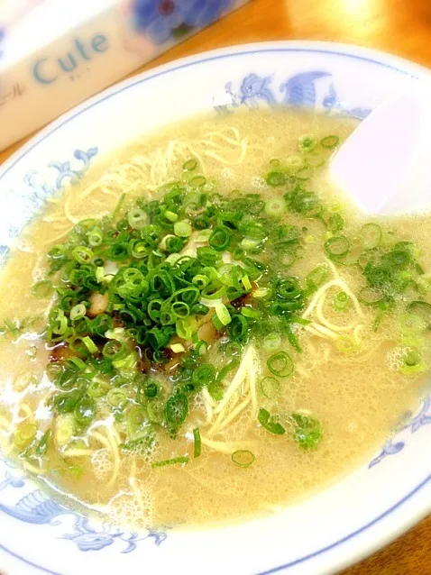 Snapdishの料理写真:博多ラーメン♡|水玉ちゃんさん