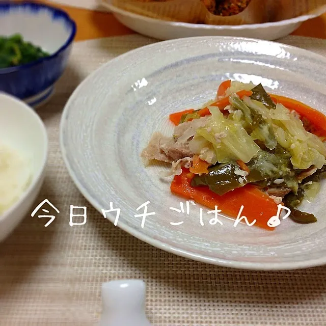 Snapdishの料理写真:塩麹漬け余り物野菜と豚バラ肉の蒸しもの♪|Zoe Tropeさん