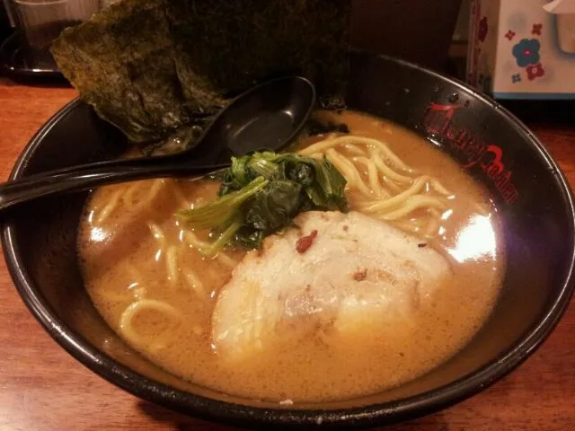 とんこつ醤油ラーメン|しーちゃんさん