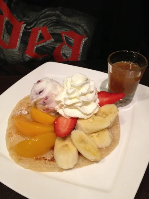 Roti mixed fruit|Thanjiraさん