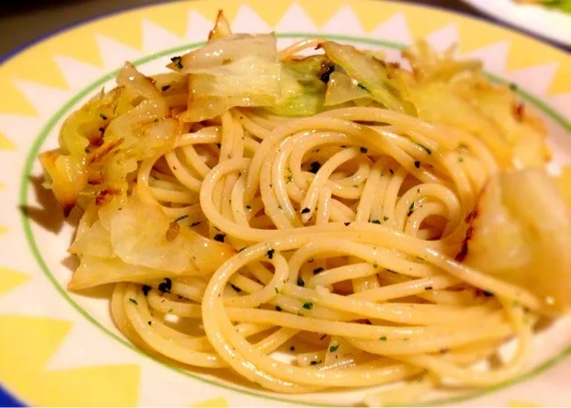 アンチョビキャベツのペペロンチーノ♪|tku🍅🍝🍜🍝🍜🍝🍅さん