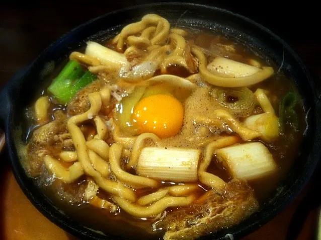 本日のランチ。味噌煮込みうどん。(ﾟдﾟ)ｳﾏｰ 。暖まる～♫|JTKさん