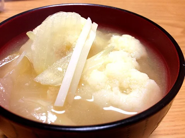 カリフラワーのお味噌汁|もえさん