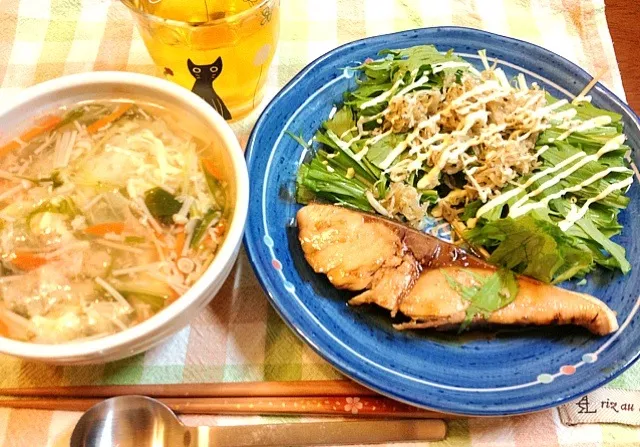 ブリの照り焼き、水菜とじゃこサラダ、たまご雑炊|ジャックさん