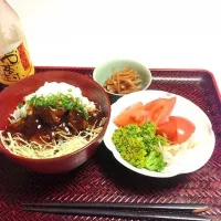 まかない角煮丼・サラダ|ひとしさん