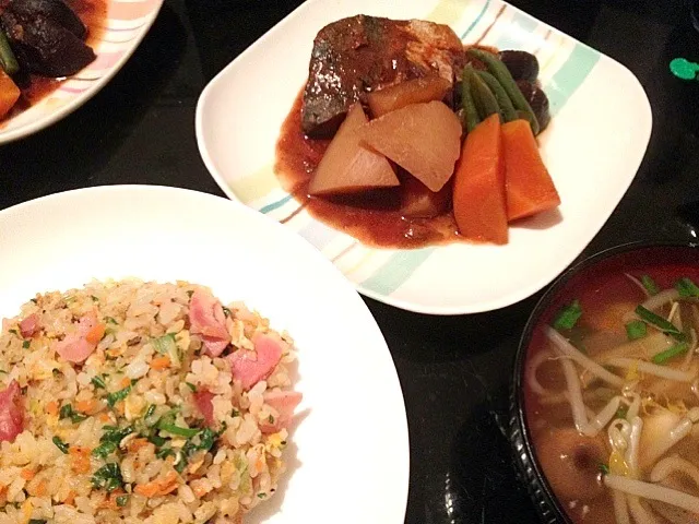 炒飯、鯖の味噌煮、のっぺい汁|ぱんちゃんさん