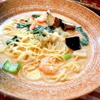 エビと野菜の豆乳クリームスパゲティ🍝|やまみーさん