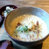 Snapdishの料理写真:湯葉と梅の豆乳うどん|ゆりのさん