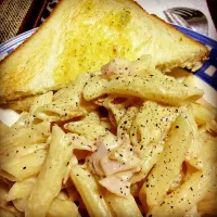 Pasta with toasted bread(garlic)|assshさん