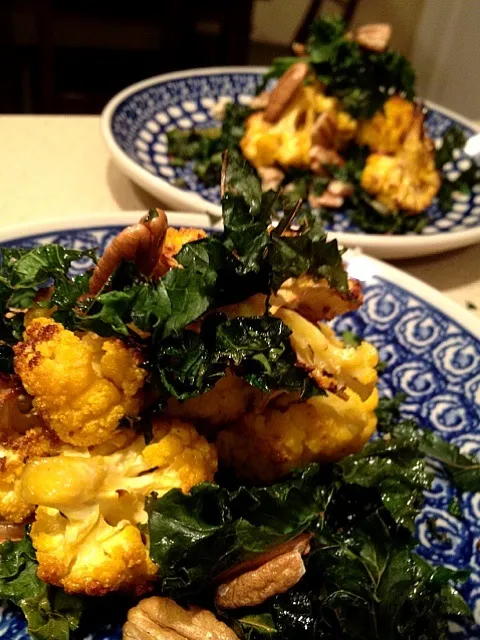 lemon cauliflower, kale, pecan salad|Matthew Cashenさん