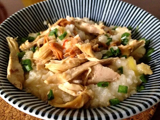 Snapdishの料理写真:mom's chicken & dried scallop porridge|willzさん