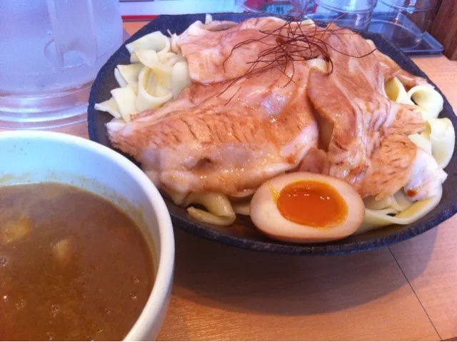 平太とろ肉カレーつけ麺|塩豚骨さん