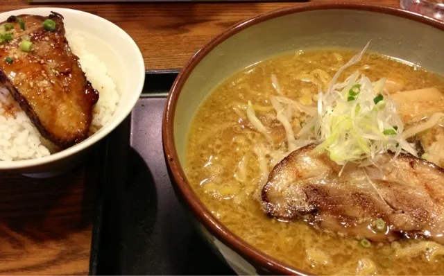 味噌ラーメン＆チャーシュー飯|栄太1219さん