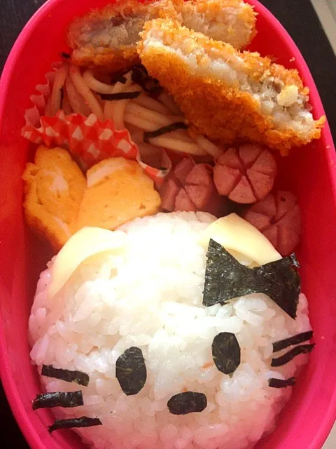 キティおにぎりお弁当|kmcさん