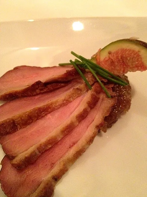 Smoked duck with fig jam paired with cline carignane|lauren shannonさん