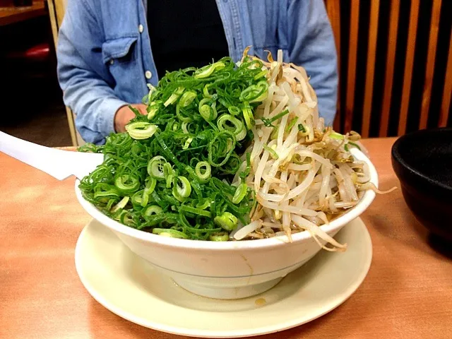 ネギ！もやし！山盛りラーメン！|山本 龍志さん