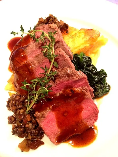 Toasted lamb with bacon, crispy polenta and spinach served with K vintners milbrandt syrah|lauren shannonさん