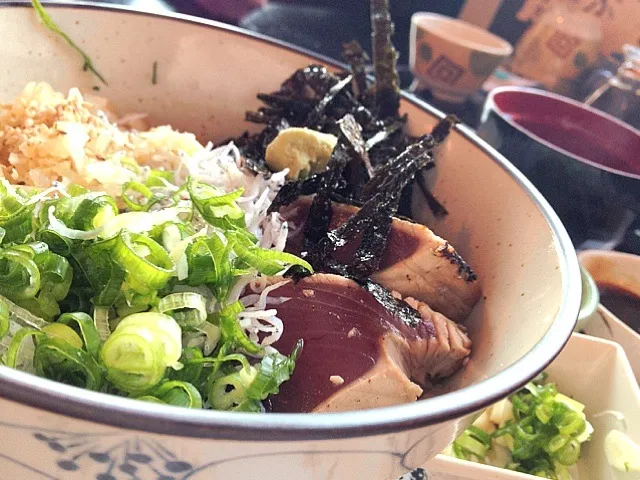 鰹のタタキとしらす丼|チカさん