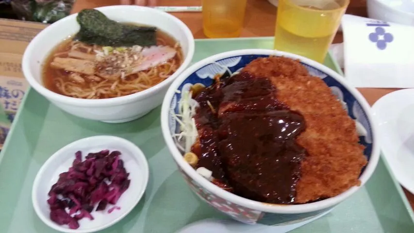 味噌カツ丼 ラーメン小付|麗奈さん