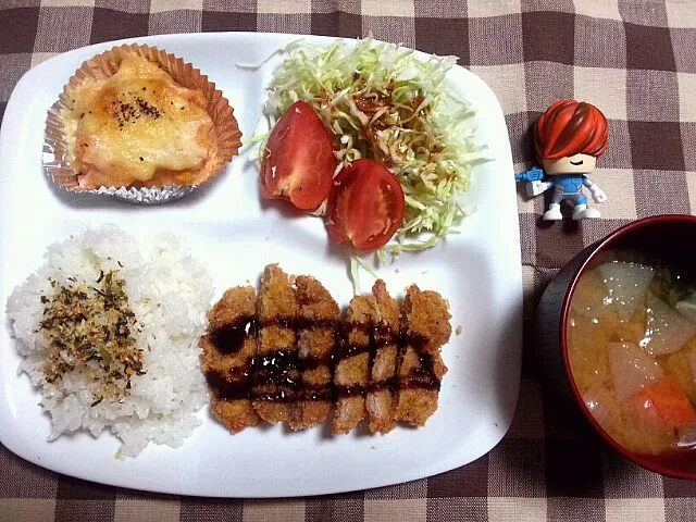 Snapdishの料理写真:とんかつ定食☆|ぴこあいこさん