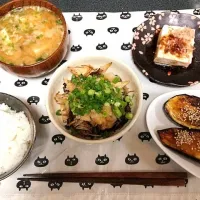 Snapdishの料理写真:牛肉とキノコのおろし和え|はなしゃむしゃむさん