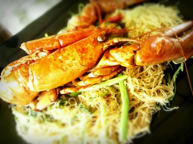 Lobster หมี่เสม็ดเสร็จโคตรช้า @ แป๊ะราดหน้ามหาชน|ญ.ญิ๋ง เขี้ยวใหญ่さん