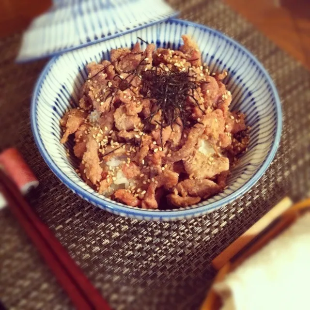 Snapdishの料理写真:Ginger Pork Bowl for my mom|Lori Kudoさん