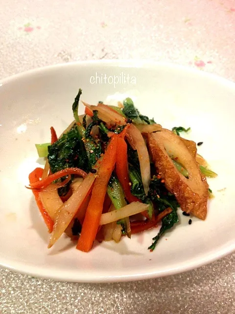 Snapdishの料理写真:Daikon leaf sauté 大根葉のきんぴら|chitopilitaさん