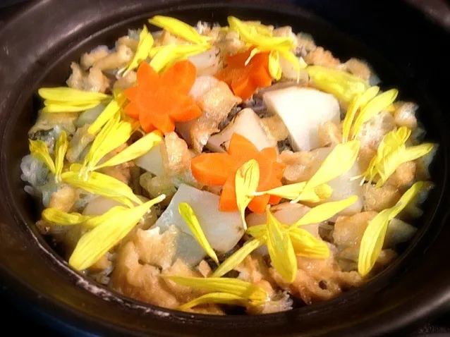 菊芋雑魚土鍋御飯🍚|炊かれたいオトコ おこん 小栁津さん