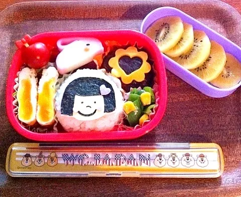 Snapdishの料理写真:♡女の子おにぎりお弁当♡|sawakaさん