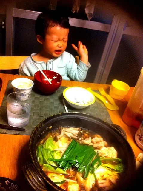 夕食。もつ鍋とブリの刺身。|mkccckさん