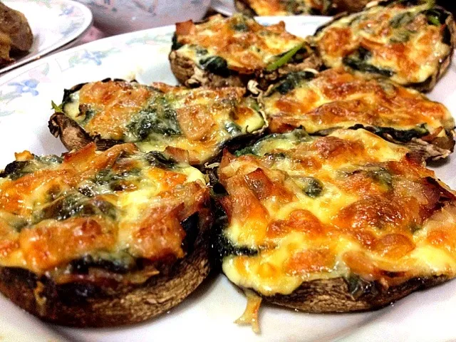 Spinach, ham and cheese on portobello|prissyさん