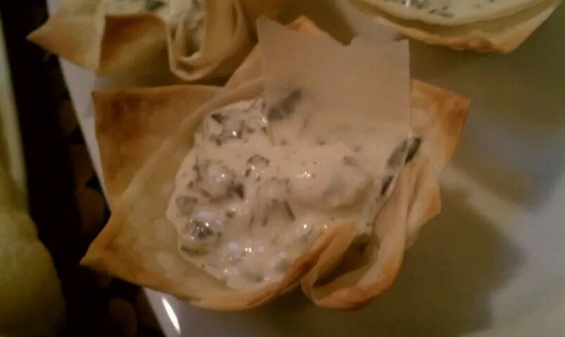 Spinach dip in won ton cups|Crystal DeBoerさん