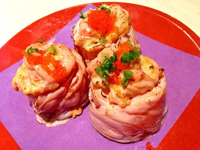 Salmon sushi roll|su ann chongさん