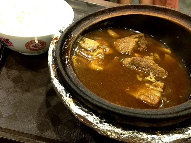 Snapdishの料理写真:Klang Bak Kut Teh|Esther Honさん