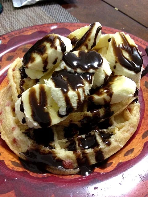 Mama's banana Chocolate Strawberry Waffle|yukさん