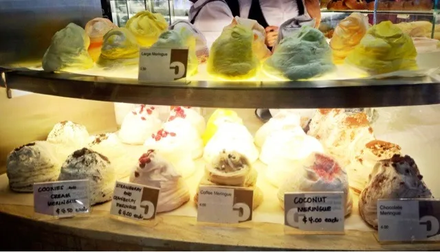 Snapdishの料理写真:Meringues|Ahmad Nazri Mohamed Naimさん