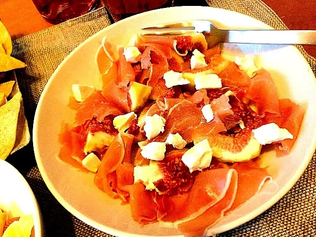 Figs, Cream cheese and Prosciutto ham Salad  イチジクと生ハム、クリームチーズのサラダ|SH_journeyさん