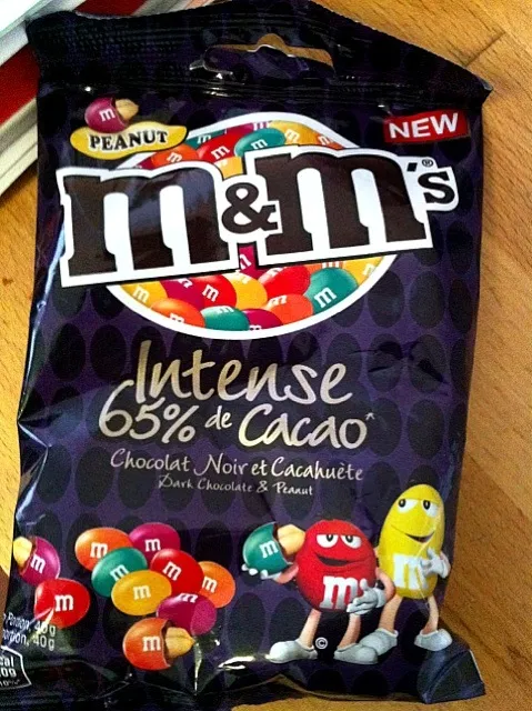 ปิดท้ายด้วย M&M ออกใหม่ Dark choco|Yummy Yumiさん